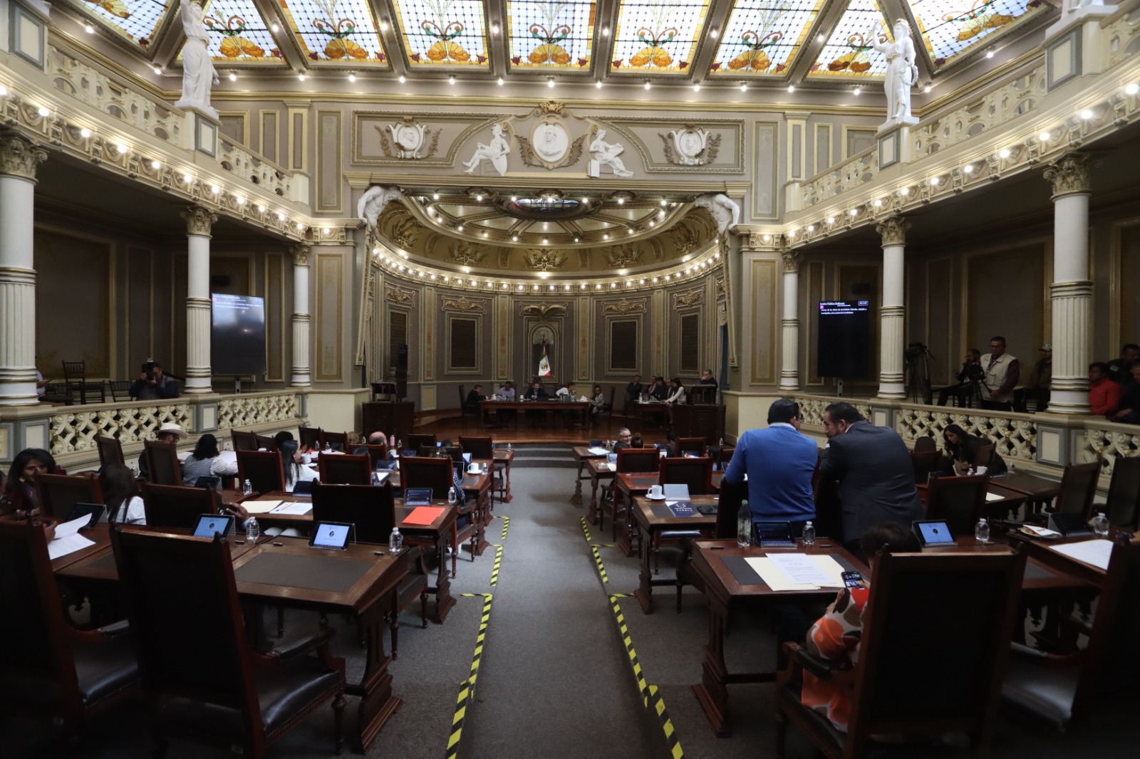 Recibe Congreso del Estado iniciativa para que jóvenes accedan a una vivienda