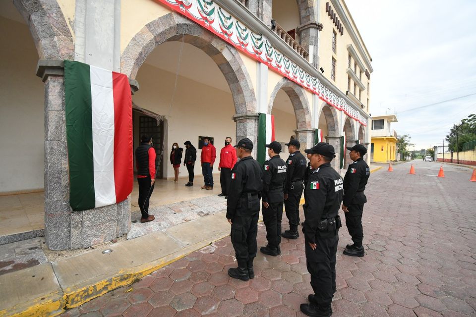 Con banderas italianas celebran Independencia de México en la mixteca