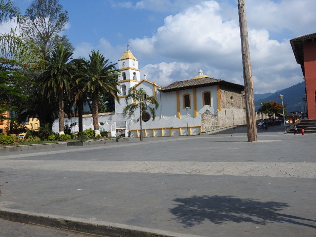 Respete la casa de Dios, exigen católicos de Pahuatlán a alcalde