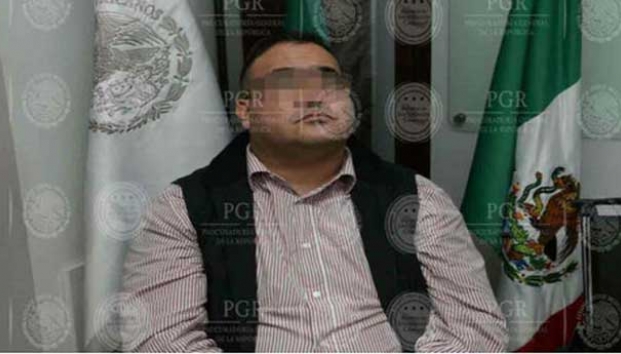 Otorgan otro año de prisión preventiva a Javier Duarte