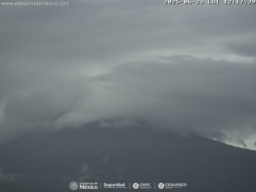 Popocatépetl registra 32 exhalaciones y 924 minutos de tremor