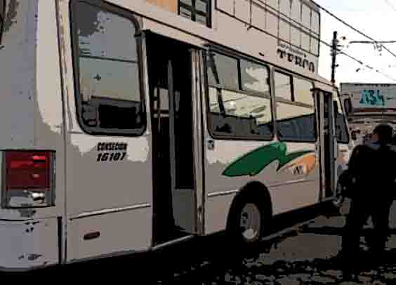 Muere abuelito tras ser atropellado por micro en el Centro Histórico de Puebla