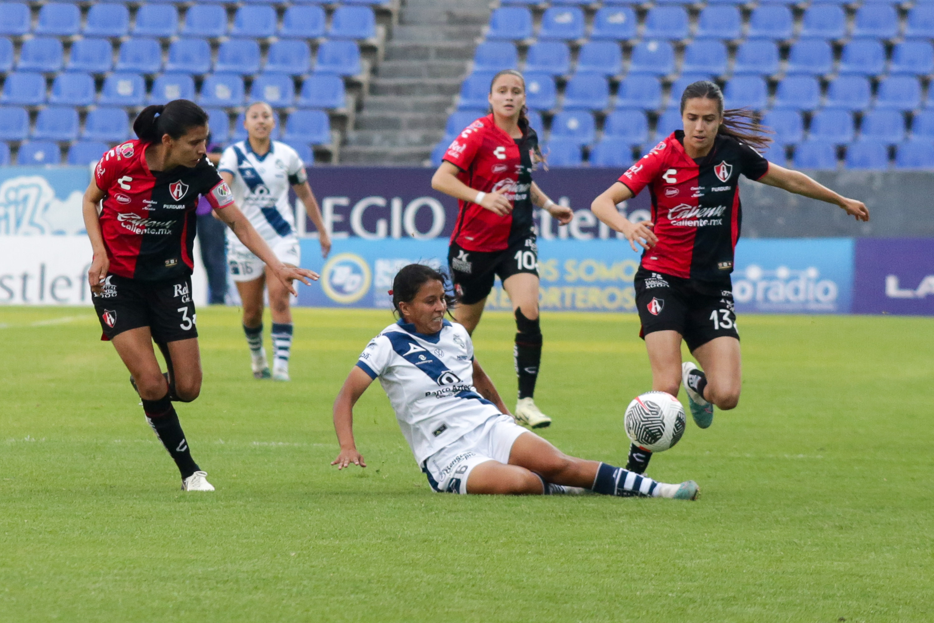 VIDEO Puebla y Atlas no se hicieron daño