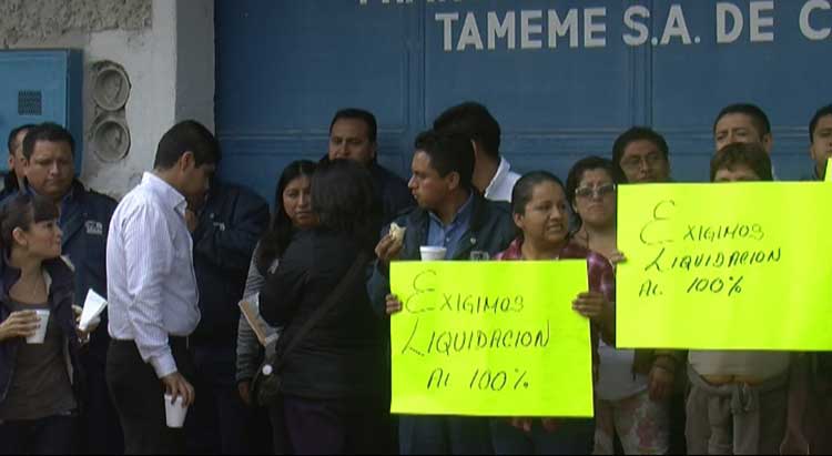 Inician plantón empleados despedidos de Tameme en Tehuacán
