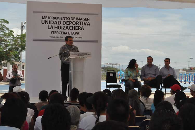 Tercera etapa de la Huizachera, fortalece infraestructura deportiva