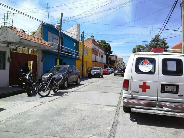 Sujetos armados atracan domicilio en Texmelucan y se llevan 33 mil pesos