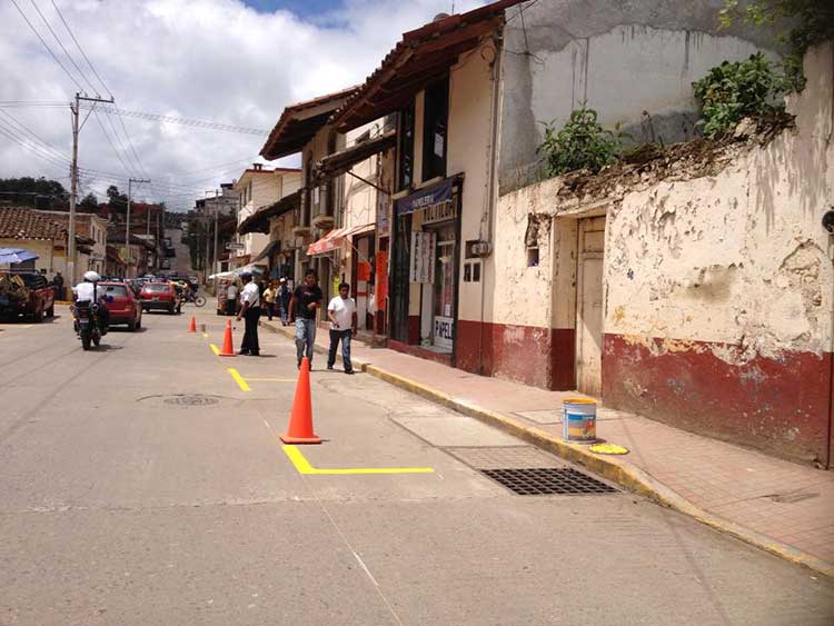Amplía Zacatlán zona de parquímetros en cuatro calles del centro