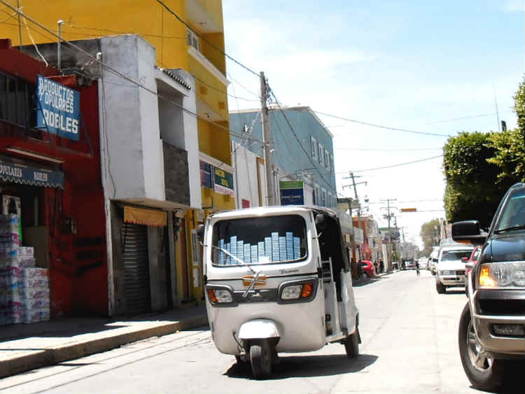 Restringen vialidades a mototaxistas en Acatzingo 