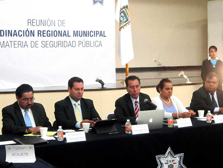 Acuerdan SSP y municipios reforzar capacitación de policía preventiva