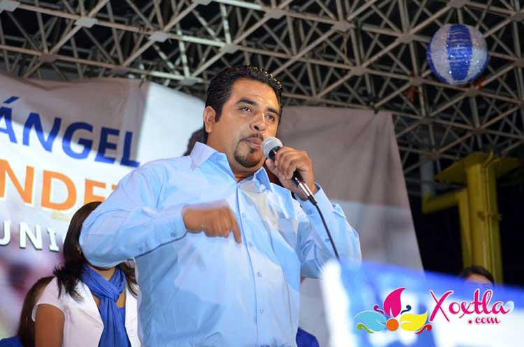 Detienen a alcalde electo de San Miguel Xoxtla por generar riña