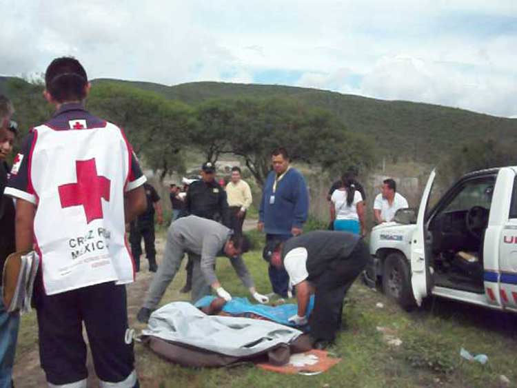Dos muertos y un lesionado deja riña en Santiago Miahuatlán