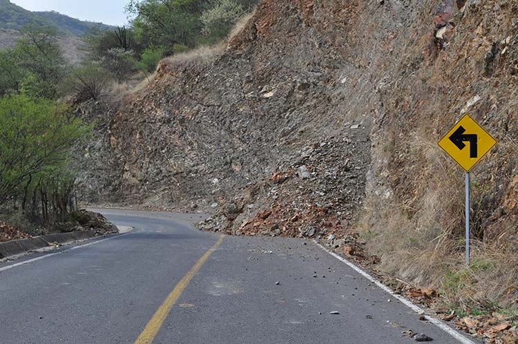 Ignora SCT gestión de ampliación del tramo carretero Palomas – Tecomatlán
