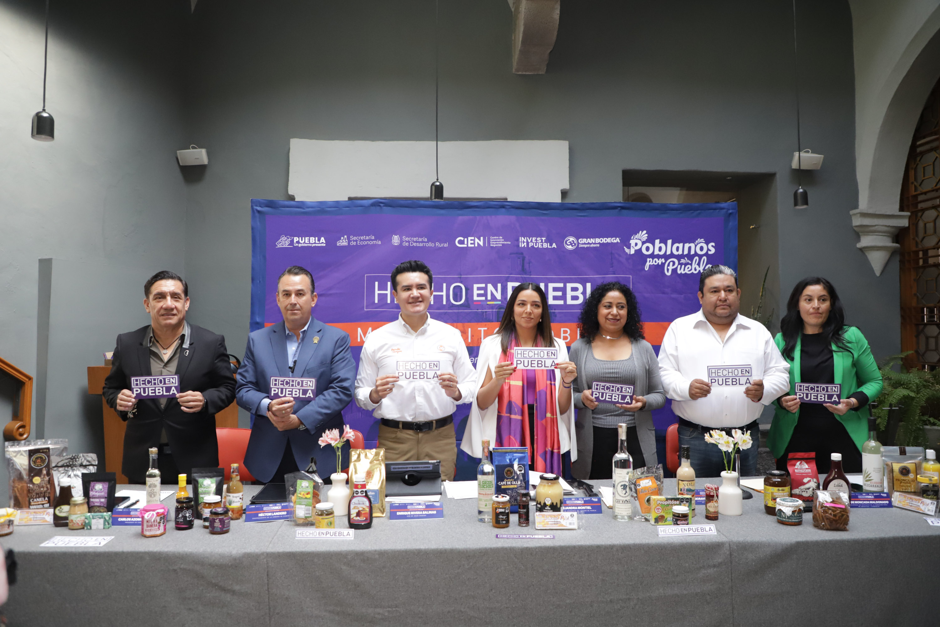 VIDEO Anuncian mercadito Hecho en Puebla