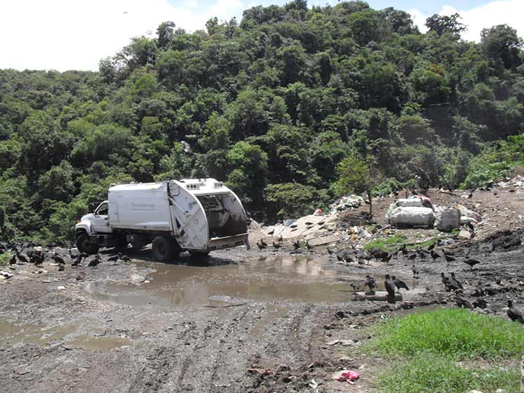 No habrá más tiraderos clandestinos en Huauchinango: Gabriel Alvarado