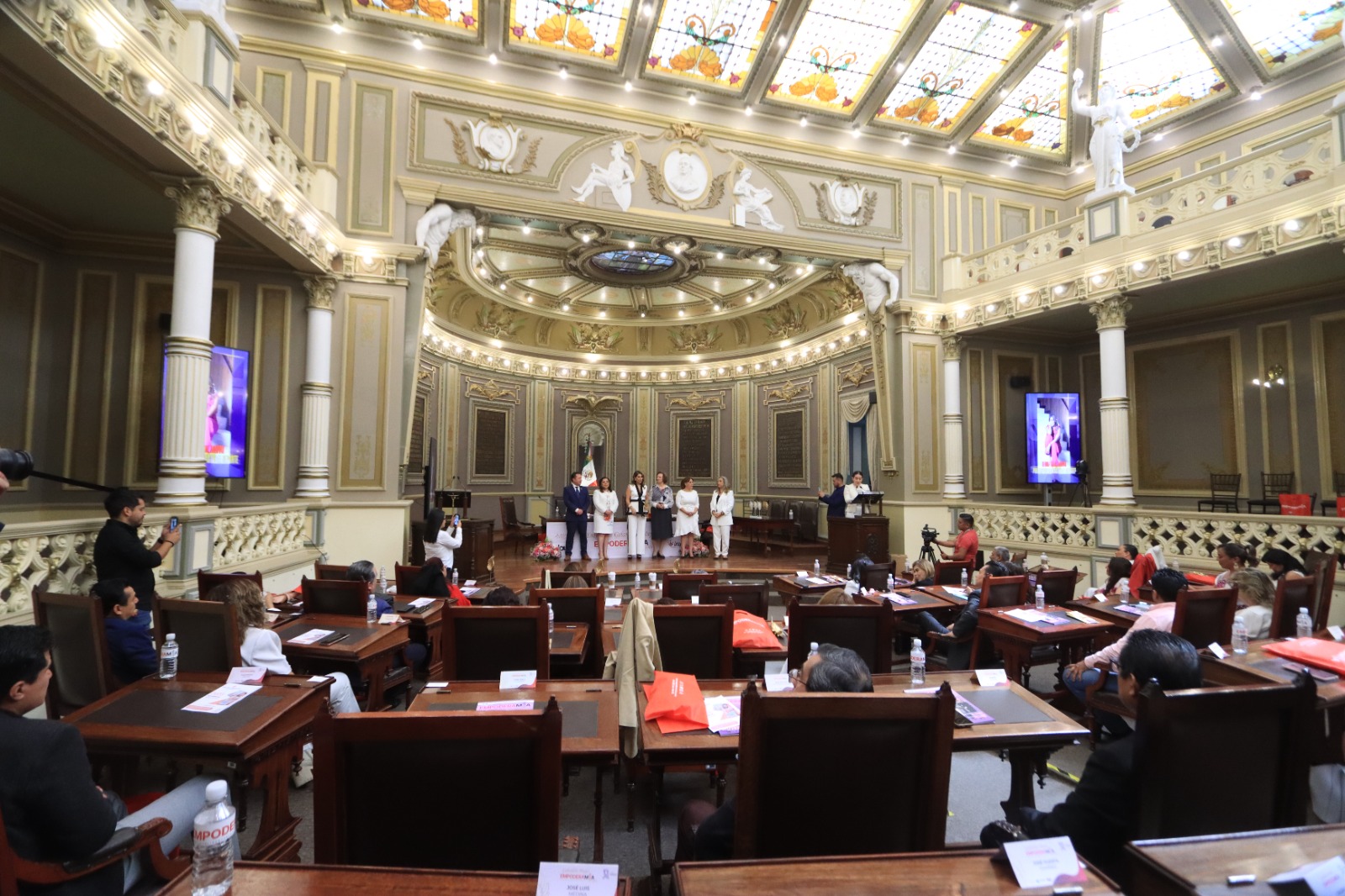 En el Congreso entregan galardones Empoderamia 2024