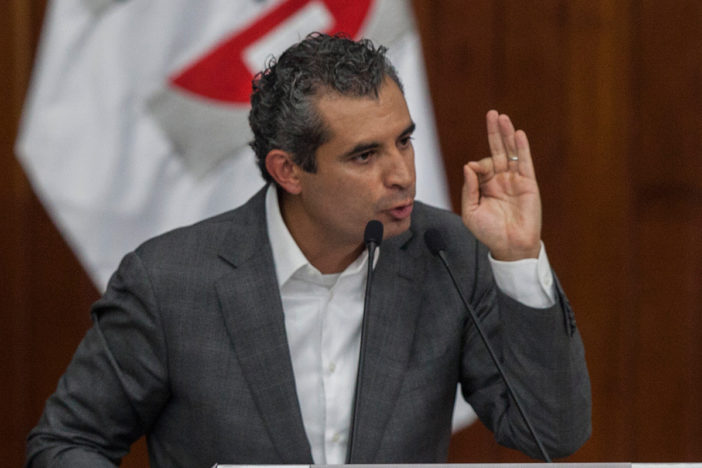 El PRI no le entra a la guerra política con el PAN: Ochoa