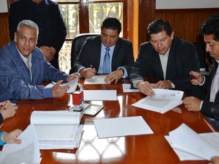 Se comprometen alcaldes a solventar gastos del Cereso de Huauchinango