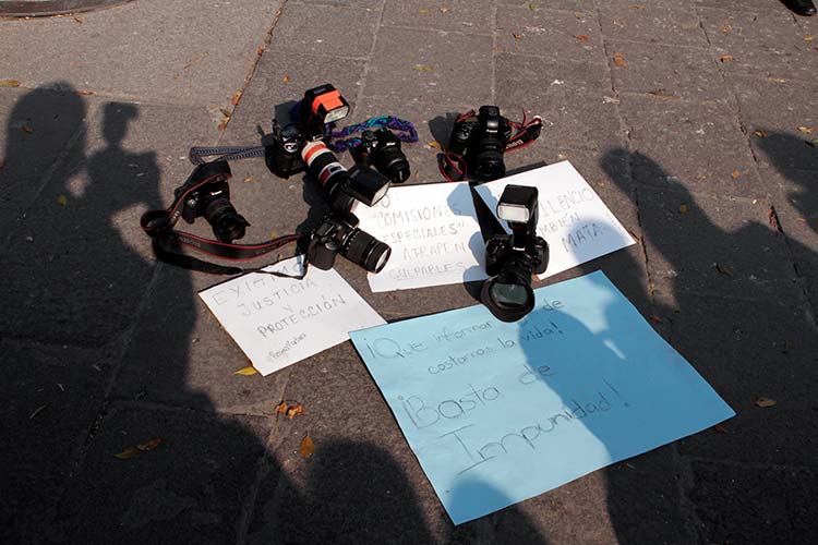 Denuncian reporteros de Teziutlán agresiones de alcalde incluso con cuerpo policiaco