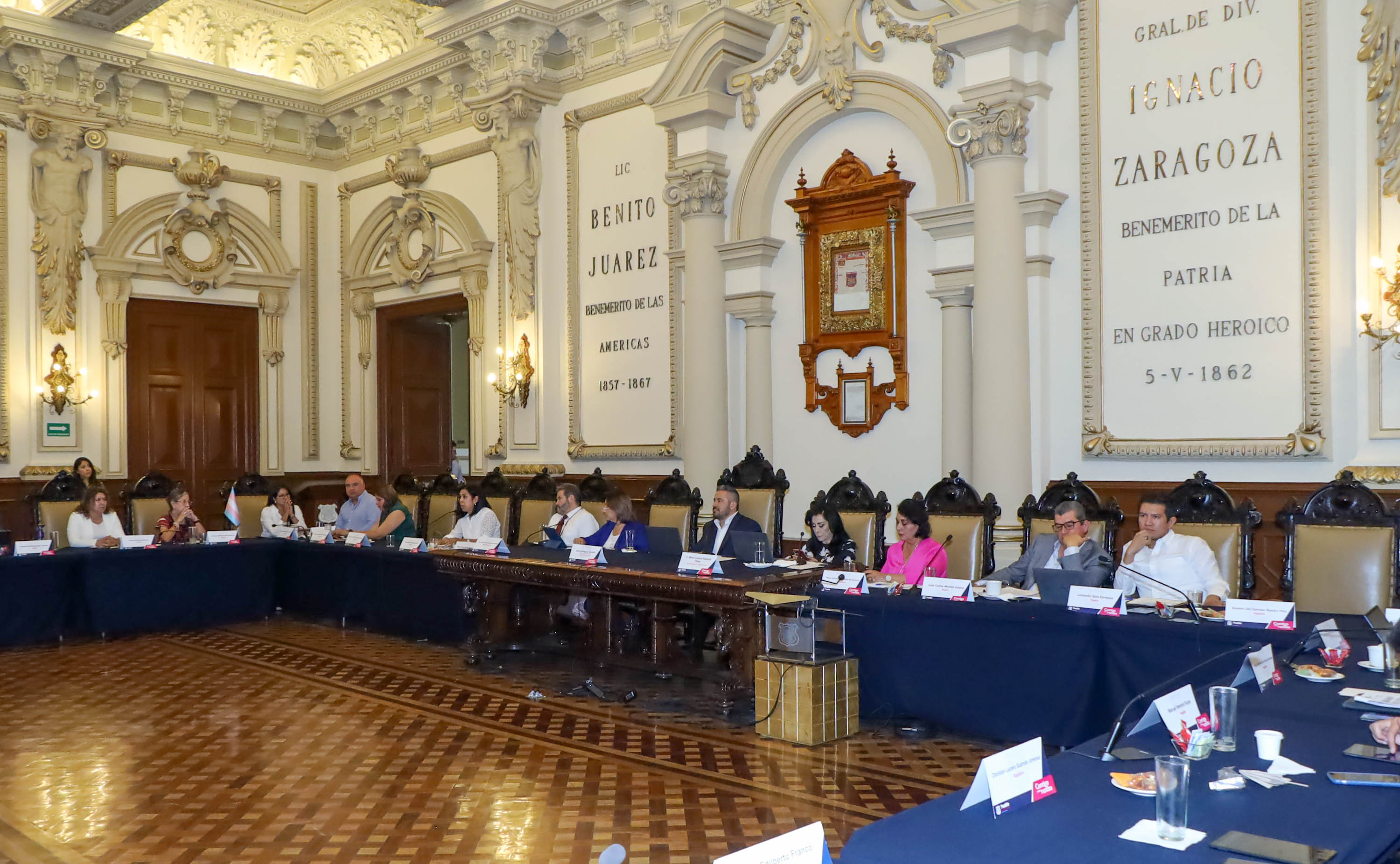 Cabildo de Puebla aprueba entregar 110 bases sindicales