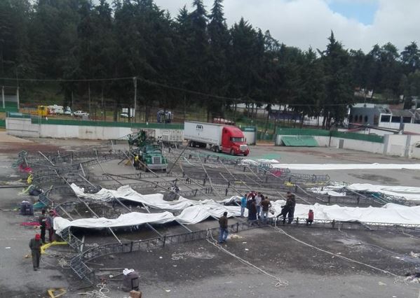 Cae estructura de la feria y deja 3 personas heridas en Zacatlán