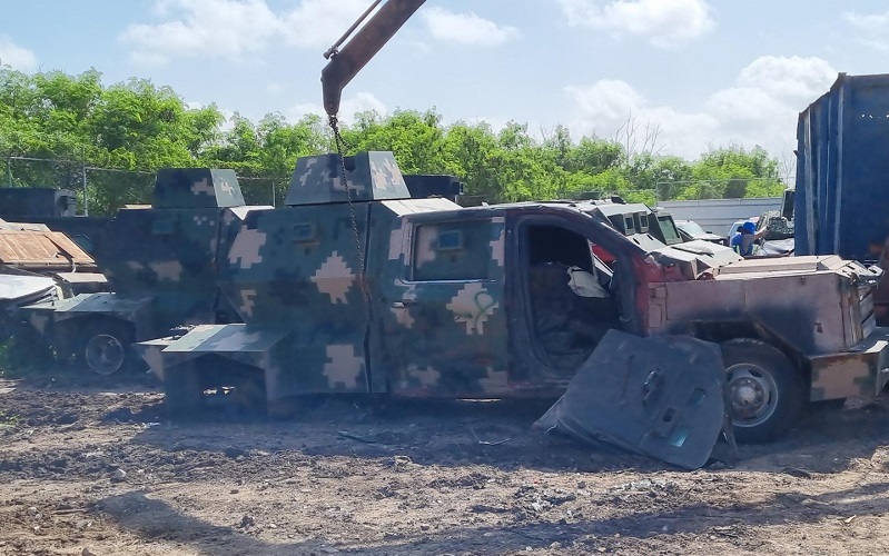 Chatarra: destruyen 50 carros monstruo asegurados al narco en Tamaulipas