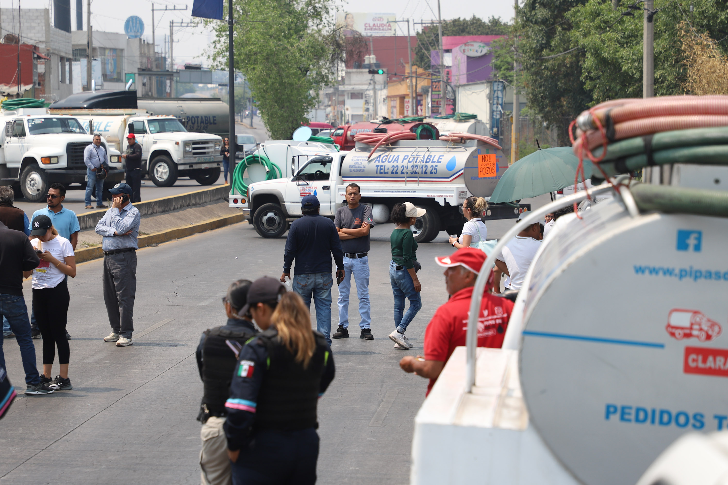 VIDEO Piperos cierran la Esteban de Antuñano y la Recta a Cholula