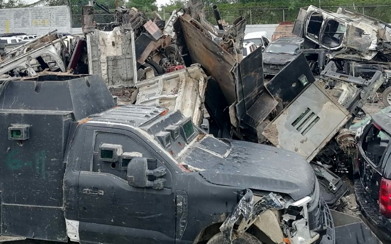 Destruyen 25 vehículos blindados usados por el narco en Tamaulipas