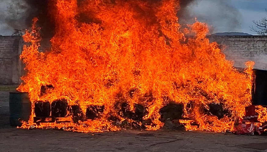 Incineran 1.7 toneladas de drogas incautadas en Jalisco