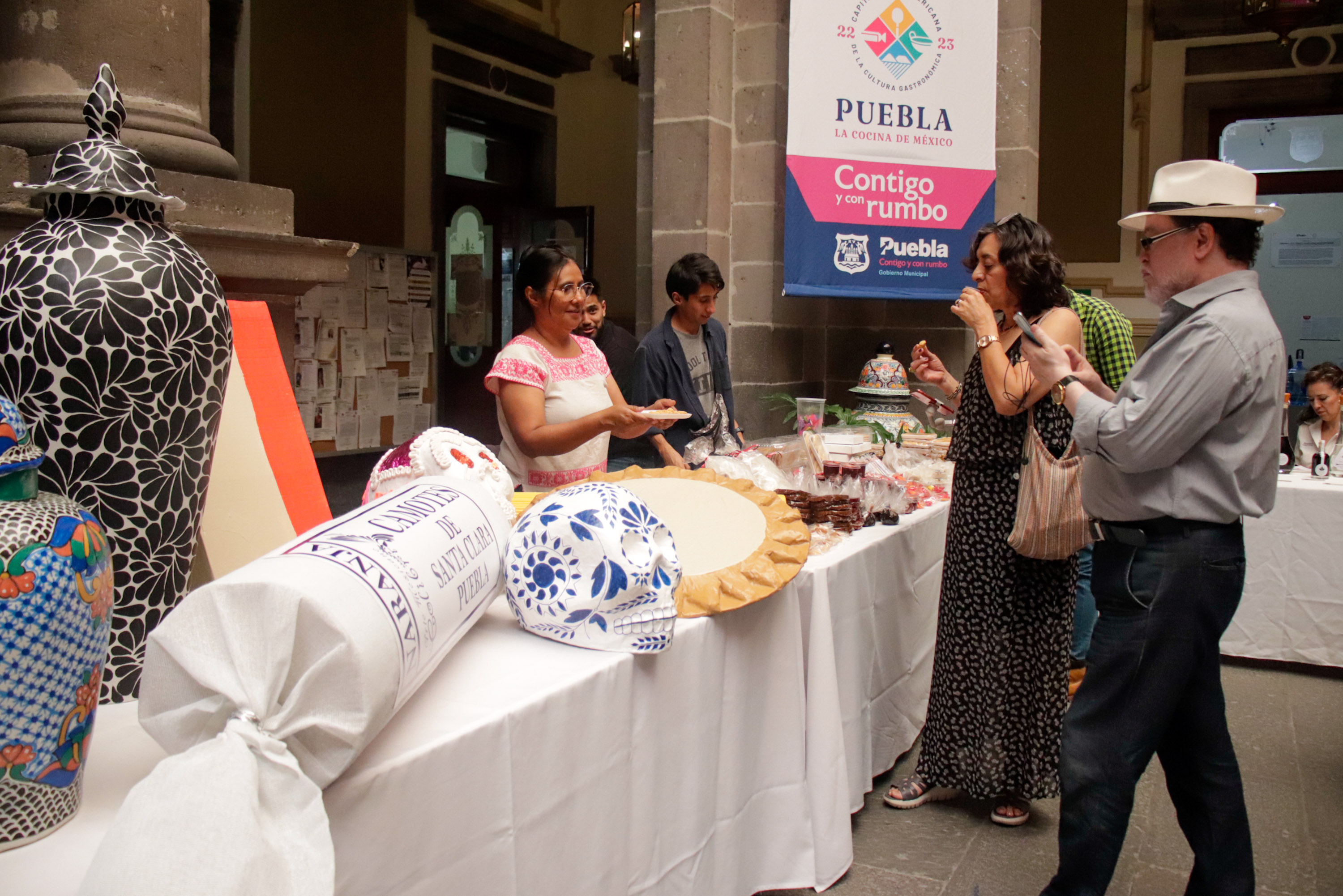 VIDEO Expo-Venta Artesanal Sabores en Palacio Municipal