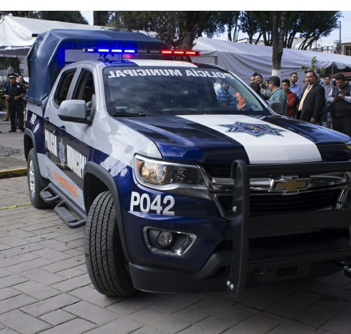 Trifulca entre policías y maestros deja un herido en Huauchinango