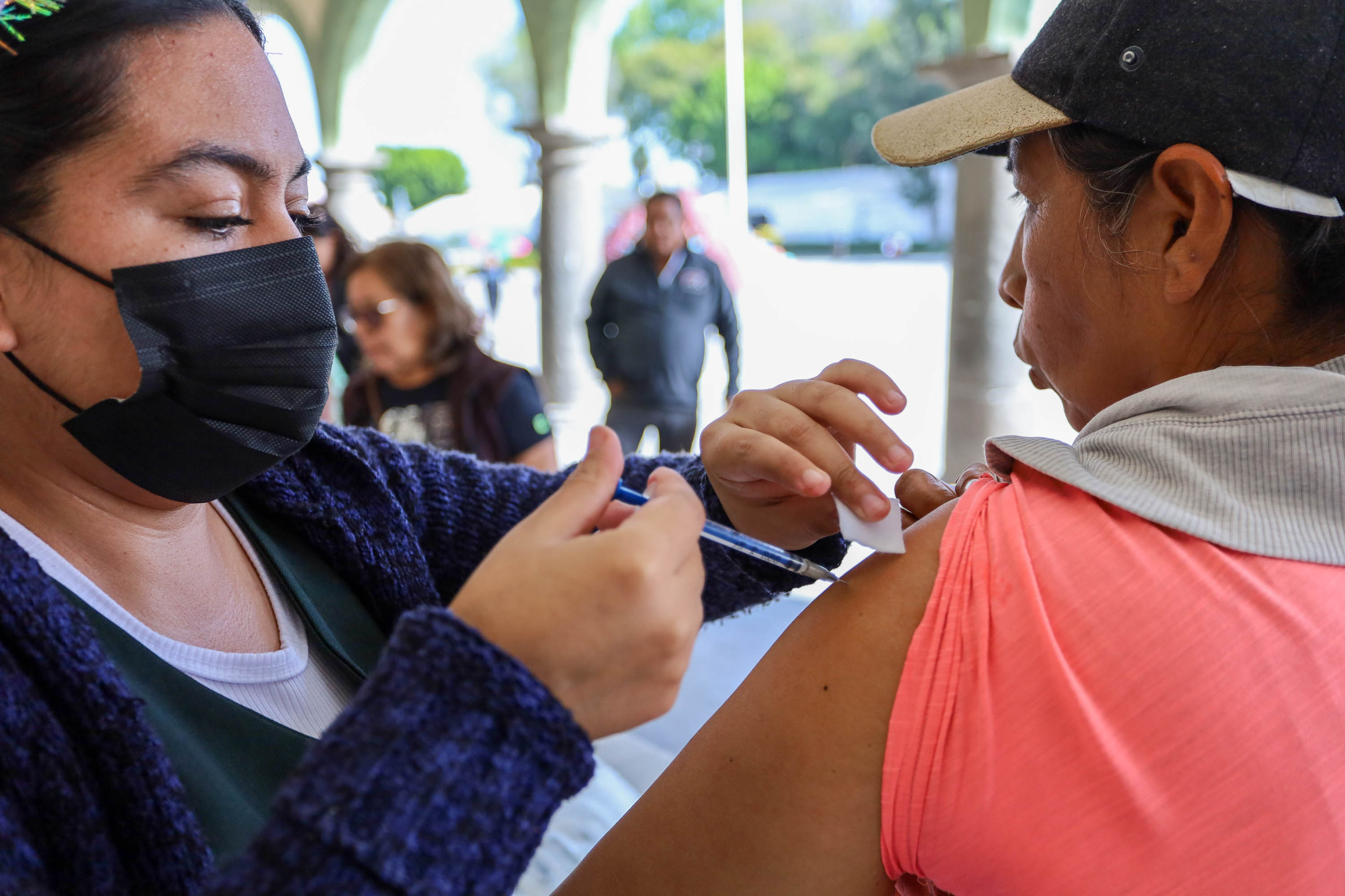 VIDEO San Pedro Cholula realiza jornada de vacunación gratuita