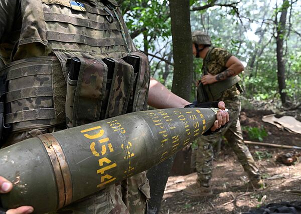 Ayuda militar a Ucrania de la OTAN acerca la Tercera Guerra Mundial: Medvédev