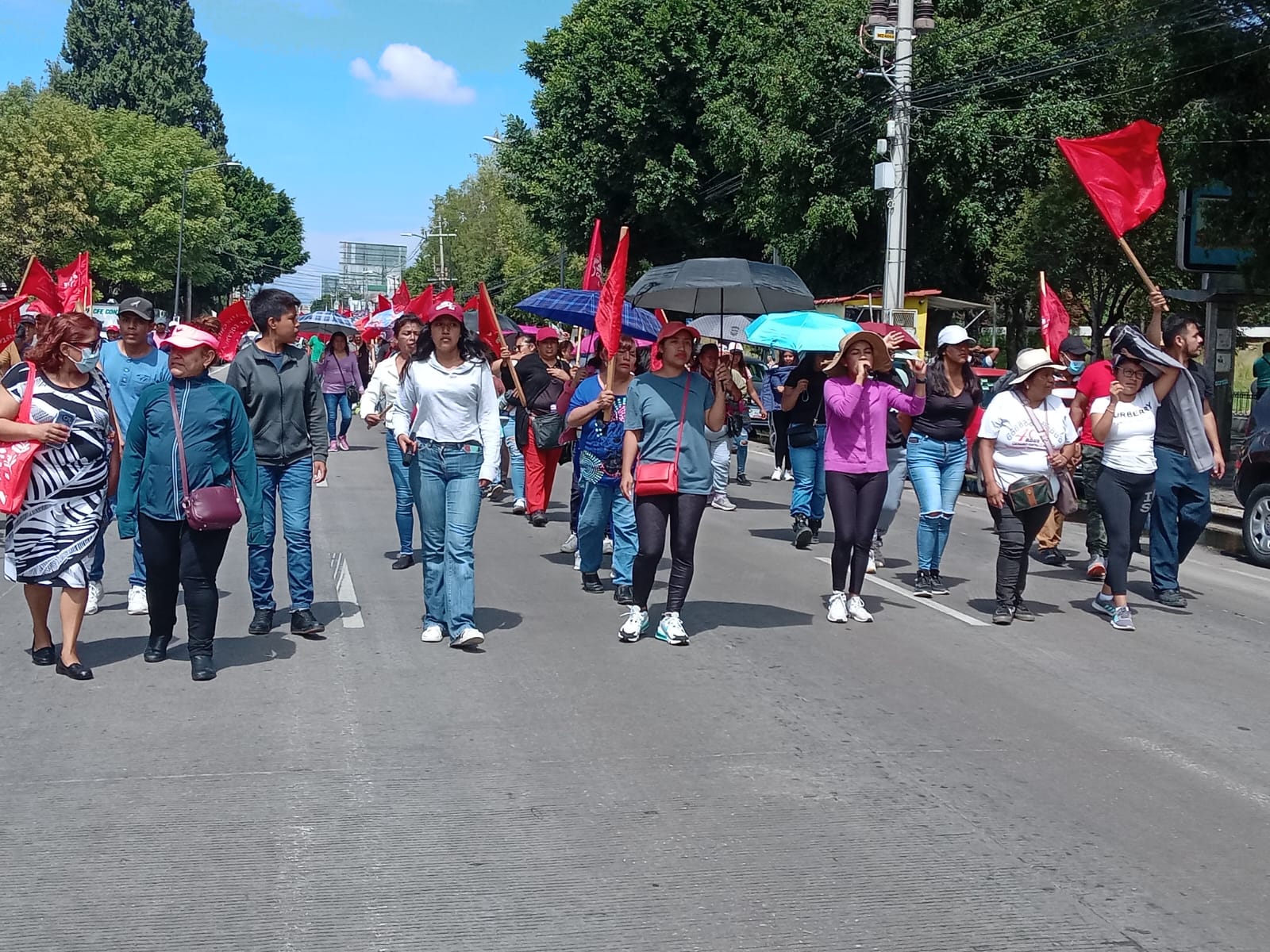 Exigen antorchistas cese el hostigamiento de CFE