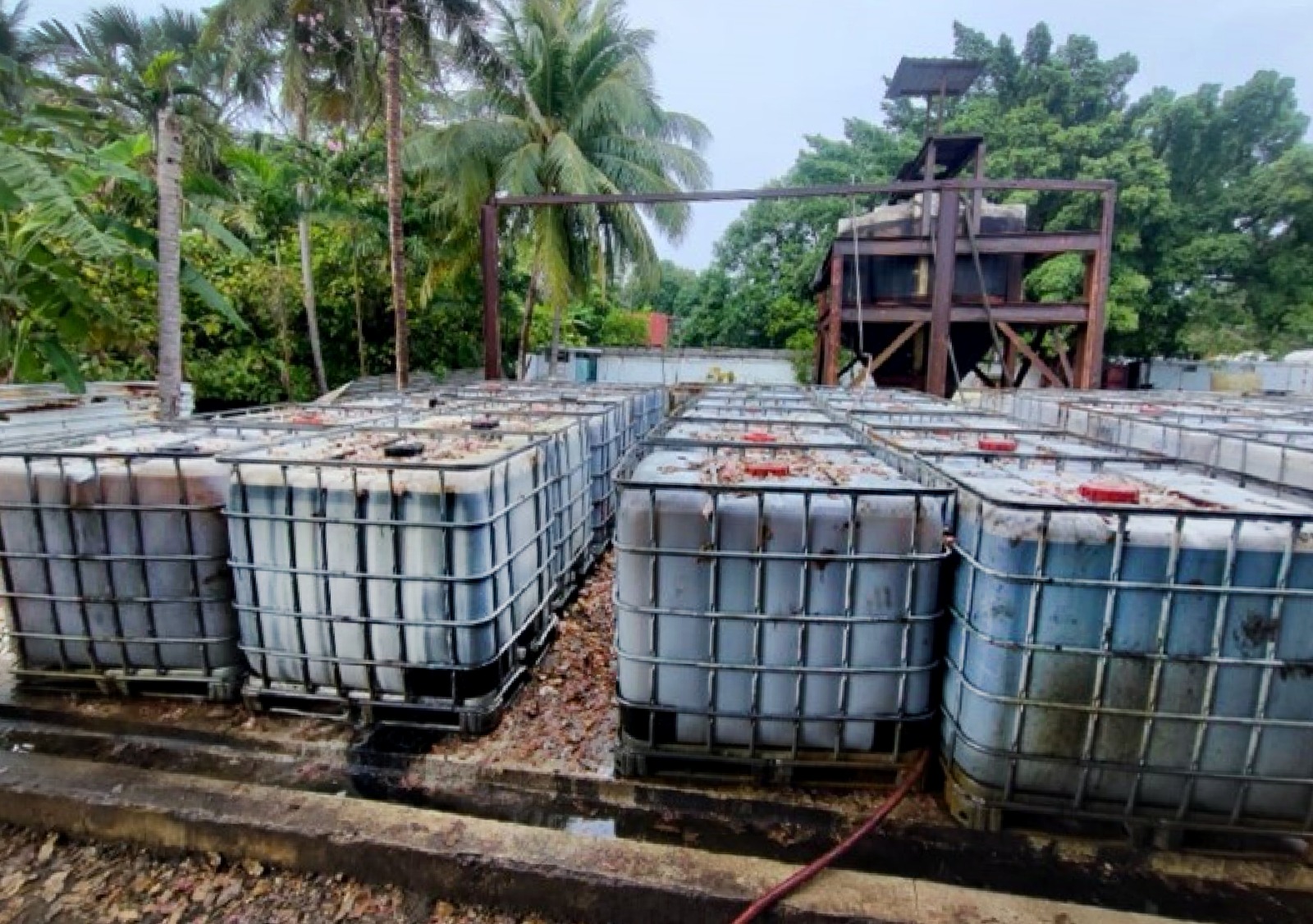 FGR asegura más de 400 mil litros de hidrocarburo en Tabasco