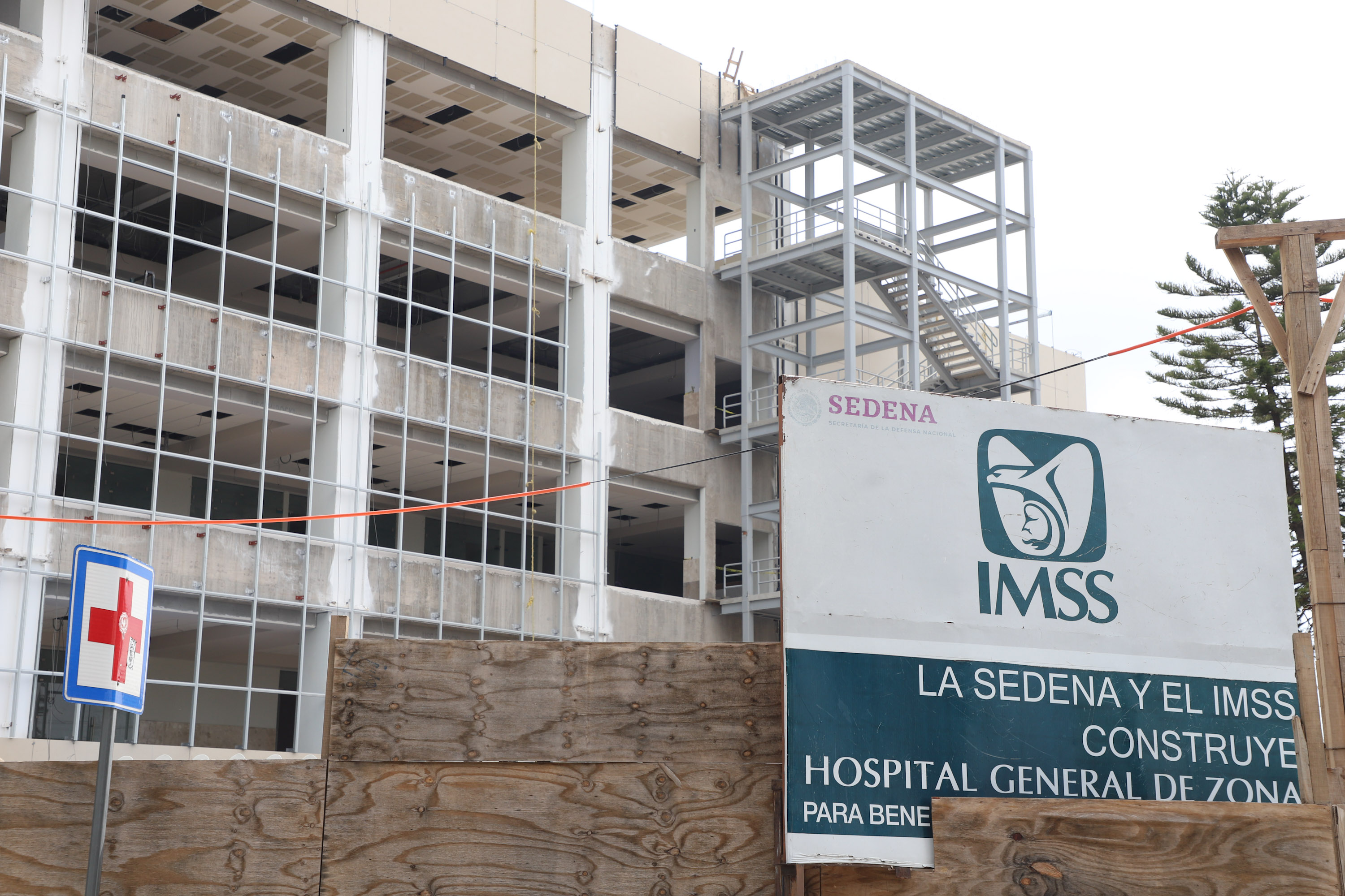 Reportan avance del 60% en construcción del Hospital de San Alejandro