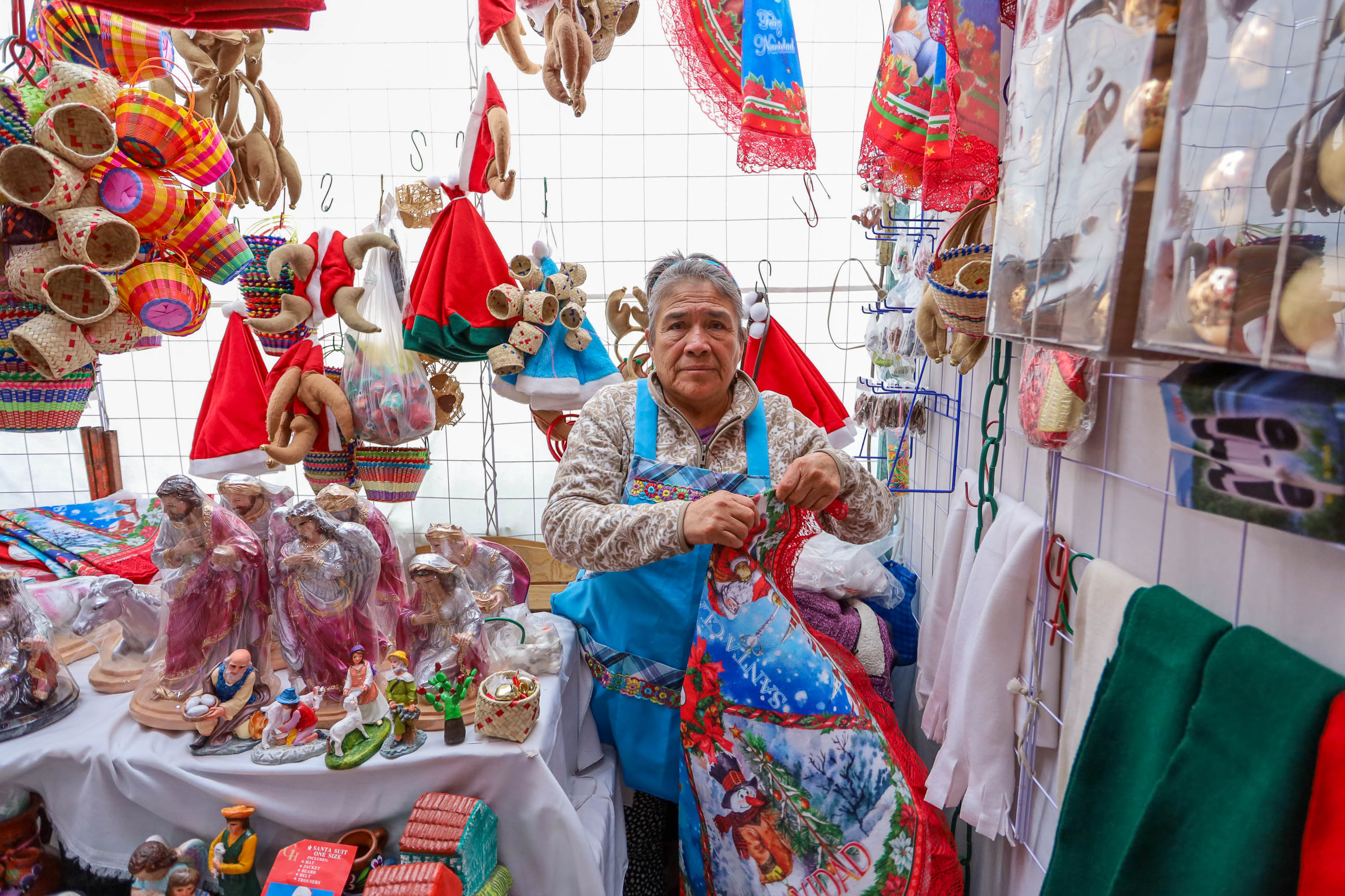 Productos chinos afectan a comerciantes navideños