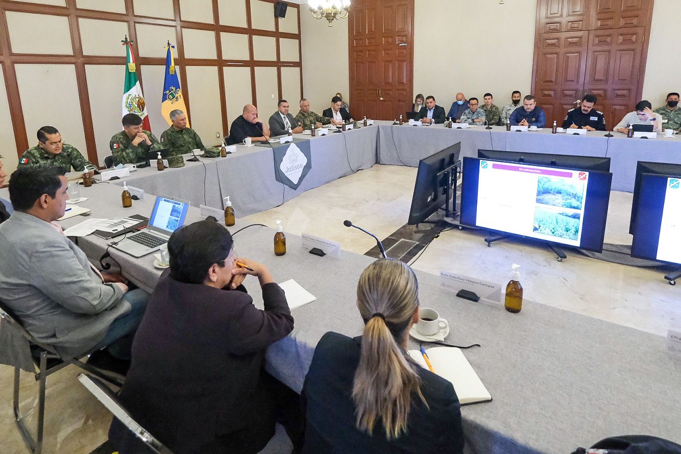 Enfrentamiento deja tres guardias muertos y un sicario abatido en Jalisco