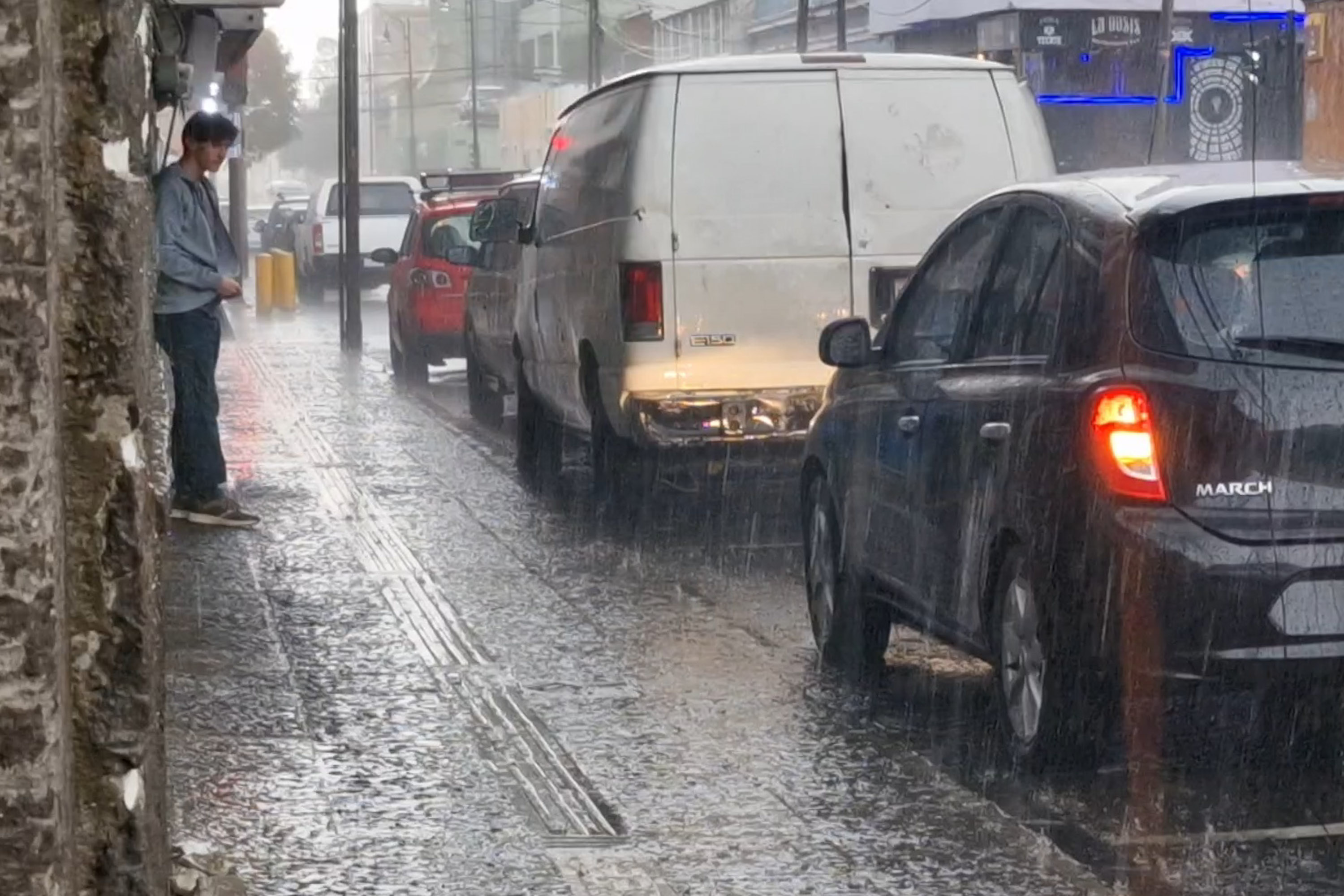 VIDEO Ciclón Tropical UNO, deja lluvias y granizo en Puebla