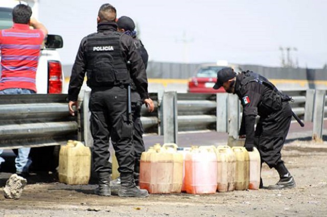 Recuperan al día 16 mil litros de combustible robado en Puebla
