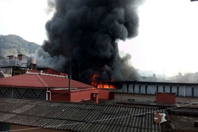 Carencias de equipo y falta de capacitación afectan a bomberos de Xicotepec