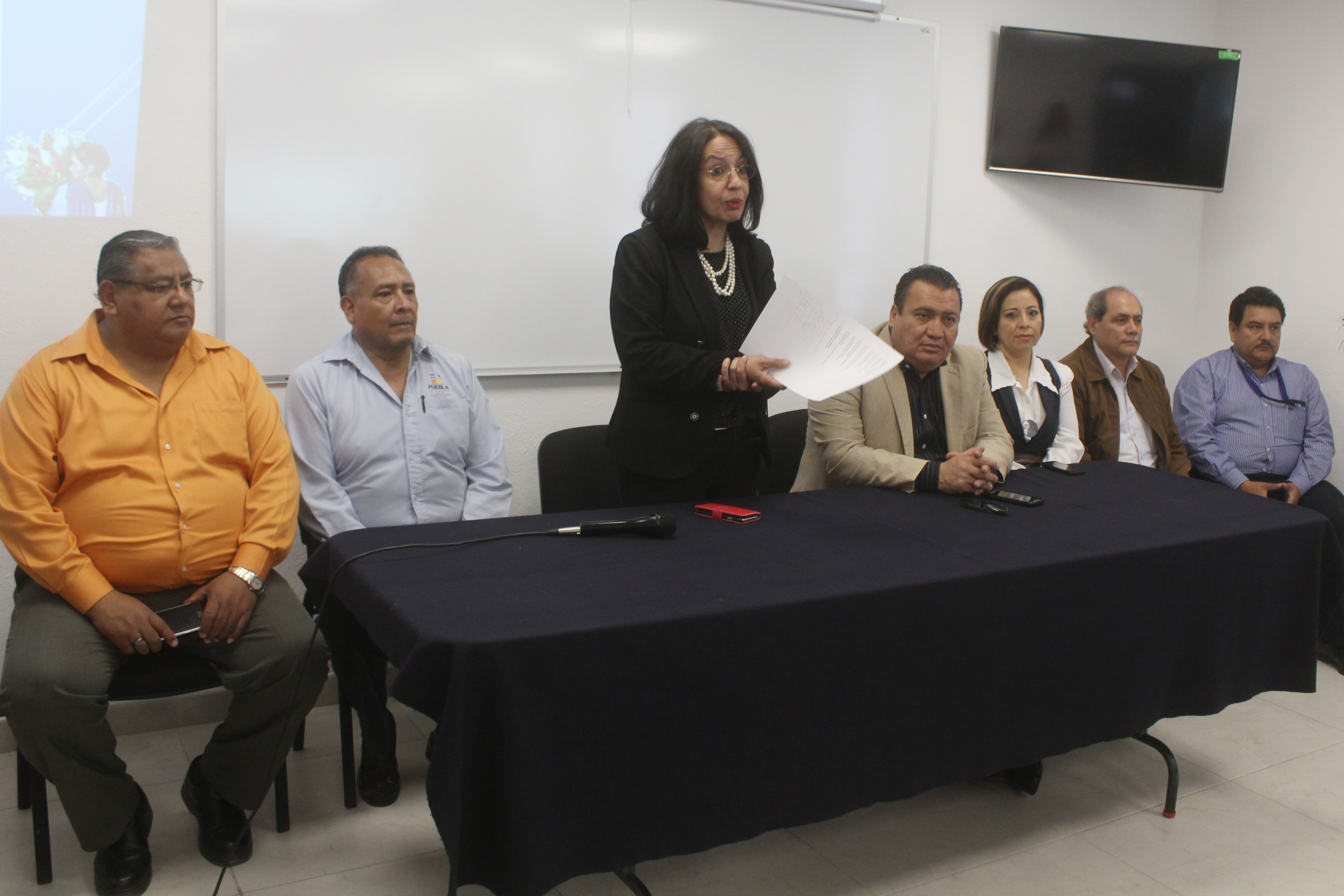 Fiscalía realiza jornada de salud para la mujer en Tehuacán