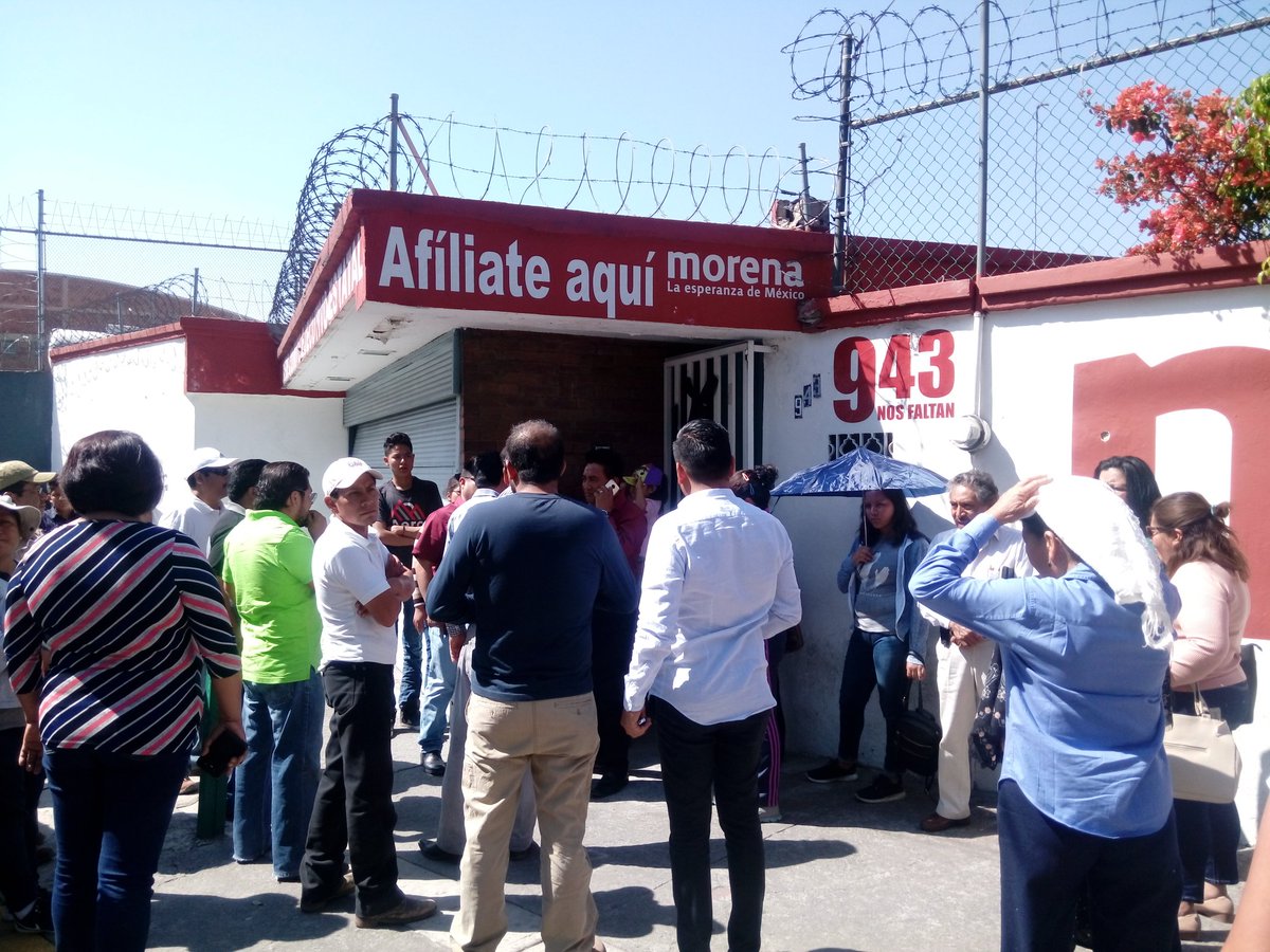 Se oponen a candidatura de Morena en Cholula y cierran Bulevar Valsequillo