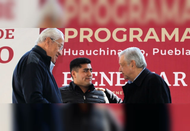 AMLO visita Huauchinango junto con el gobernador de Puebla