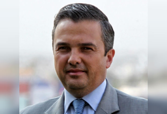 Gobernador confirma a Robles Bárcena como titular de la SEP