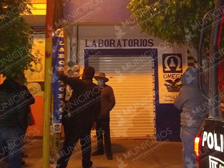 Ladrones cambian candados para intentar robar en establecimiento de Tecamachalco