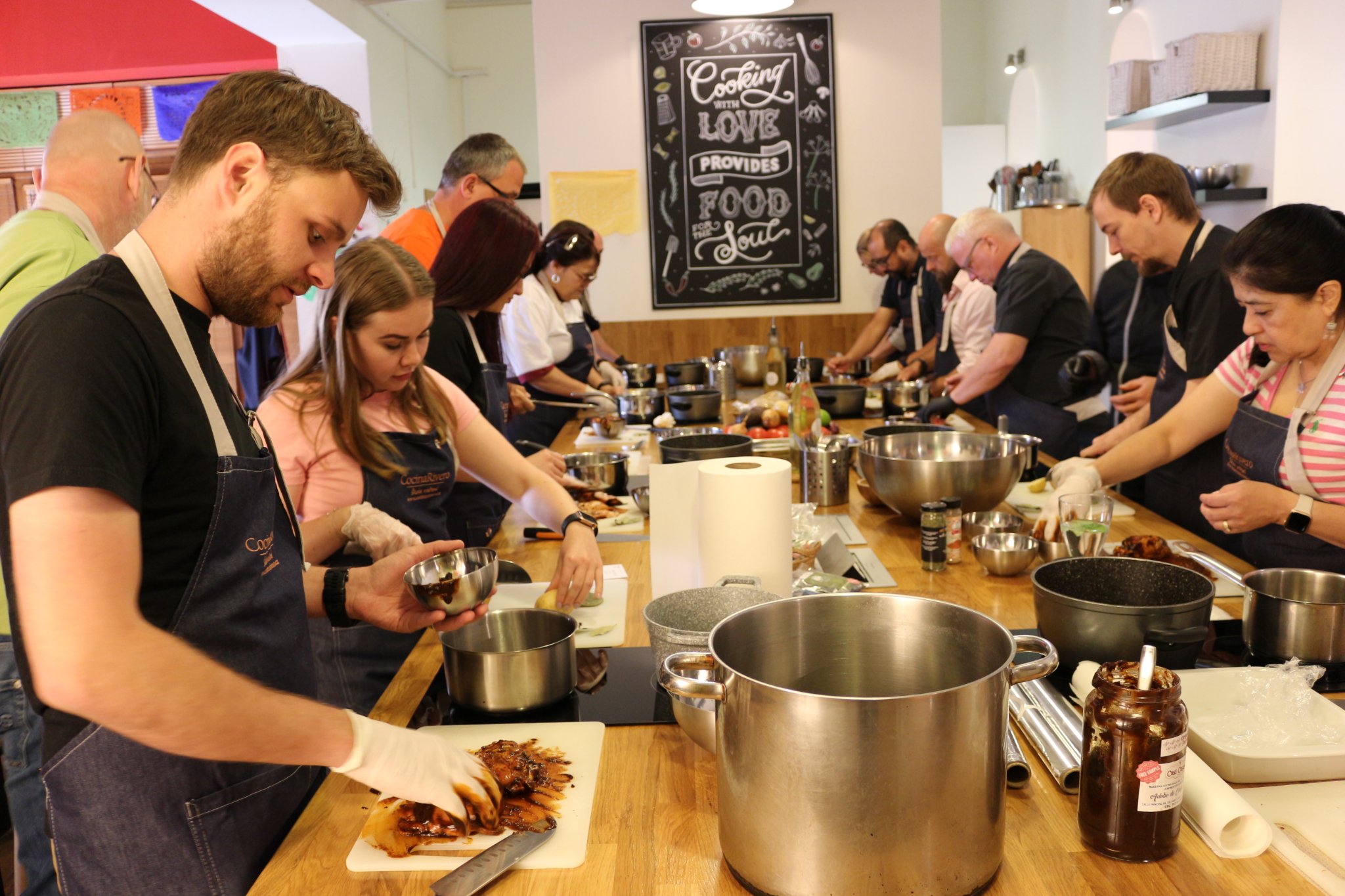 Dan clases de cocina poblana en República Checa