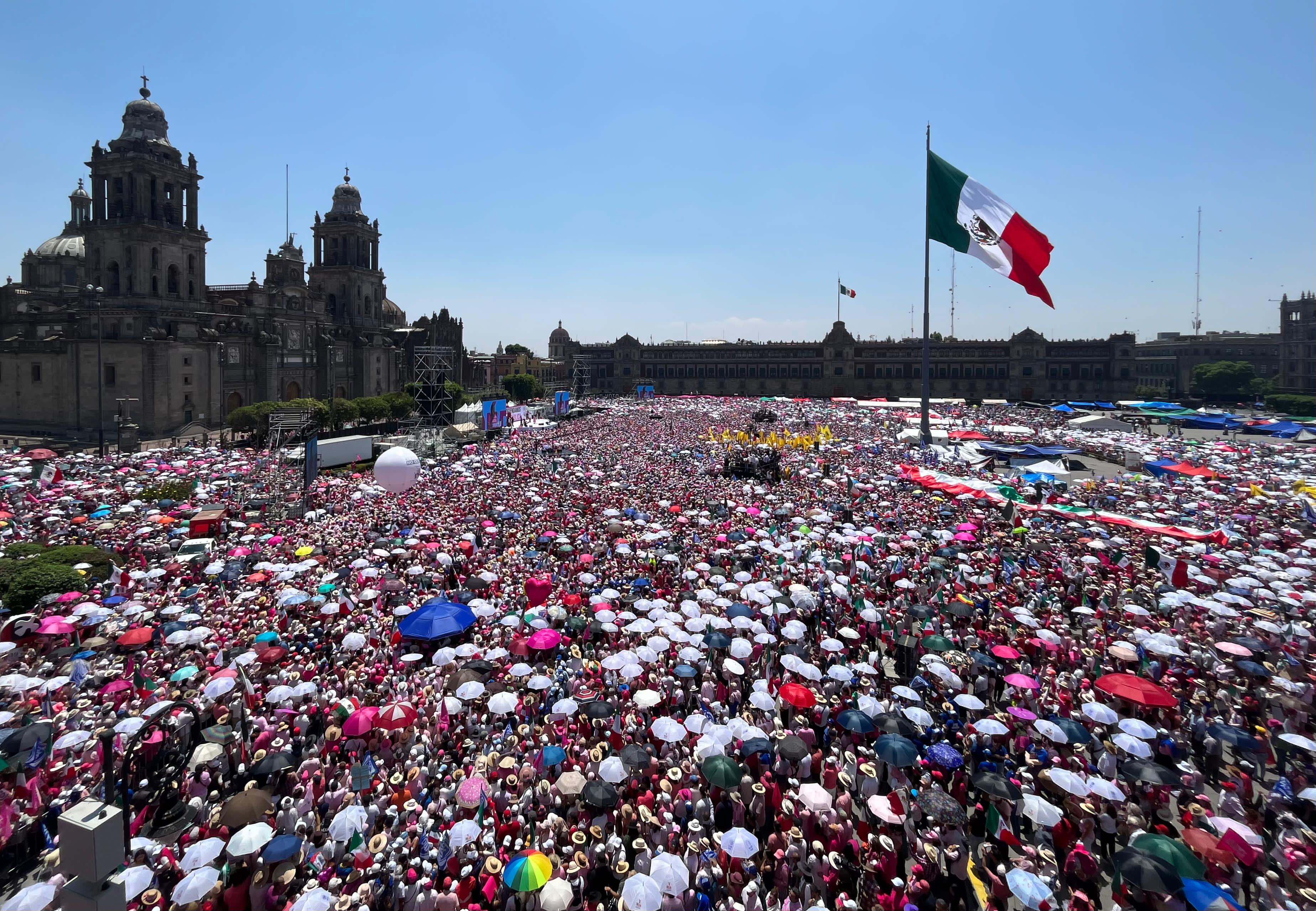 VIDEO Cerca de 95 mil personas asistieron a la Marea Rosa