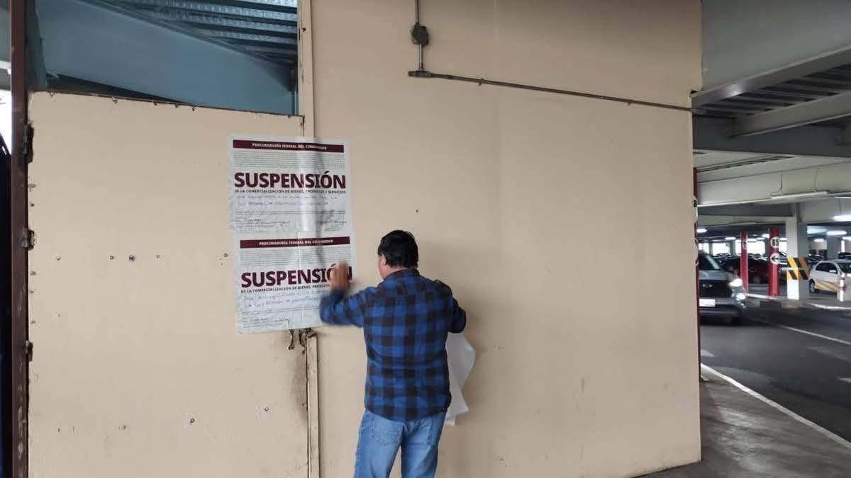 Profeco clausura lavado de autos en Centro Comercial de Angelópolis
