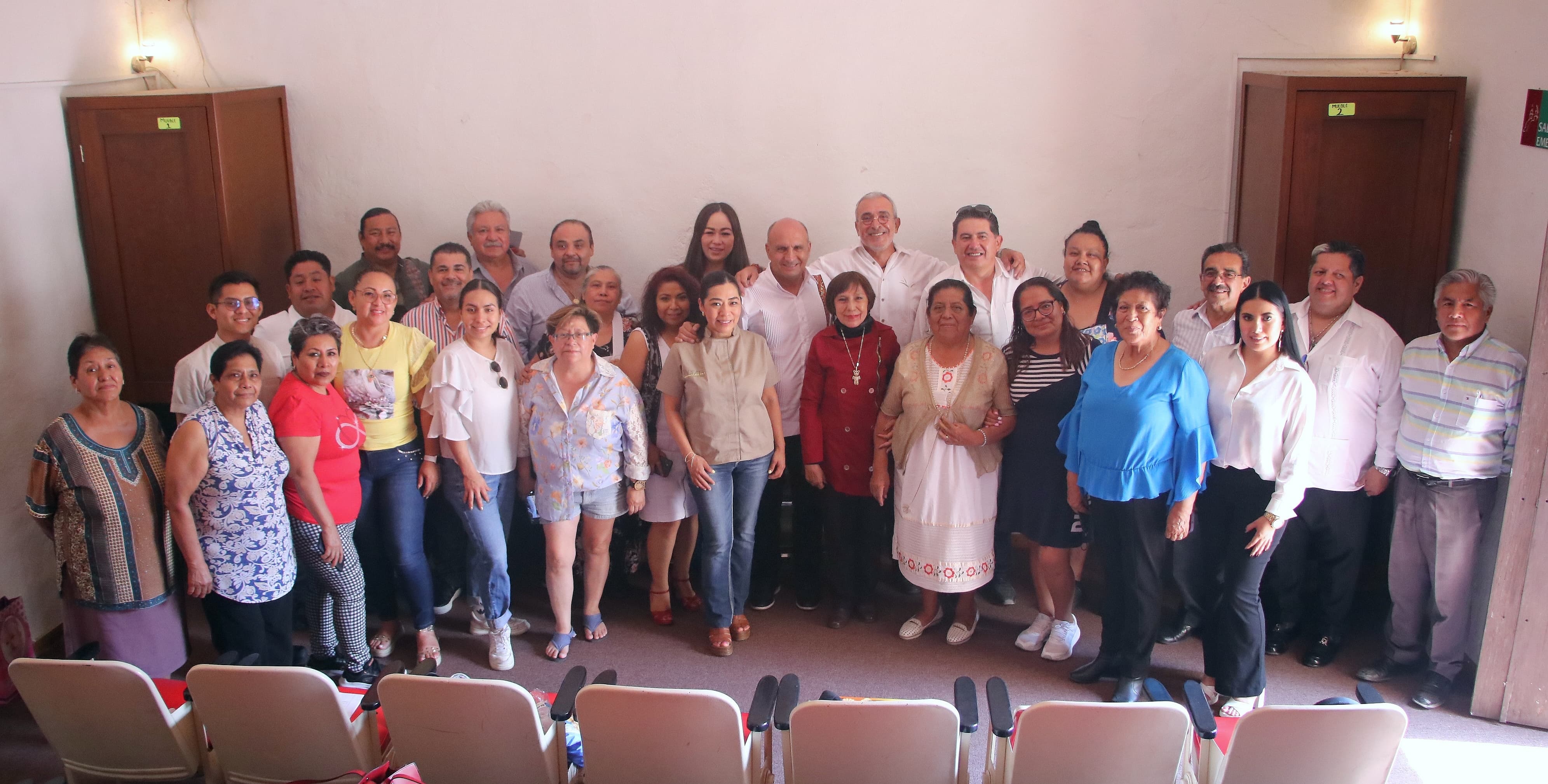 Inician trabajos para la creación del Consejo Regulador del Mole de Caderas