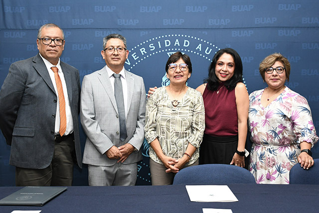 Destaca rectora Lilia Cedillo actividad científica en la FCQ